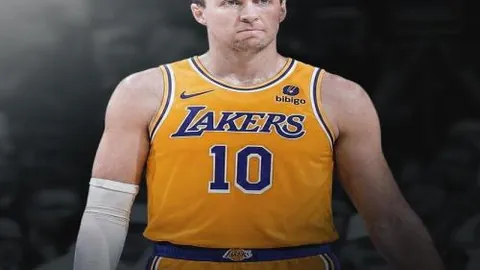 比利时主帅检讨失利：90分钟苦寻生机，赛后详尽总结